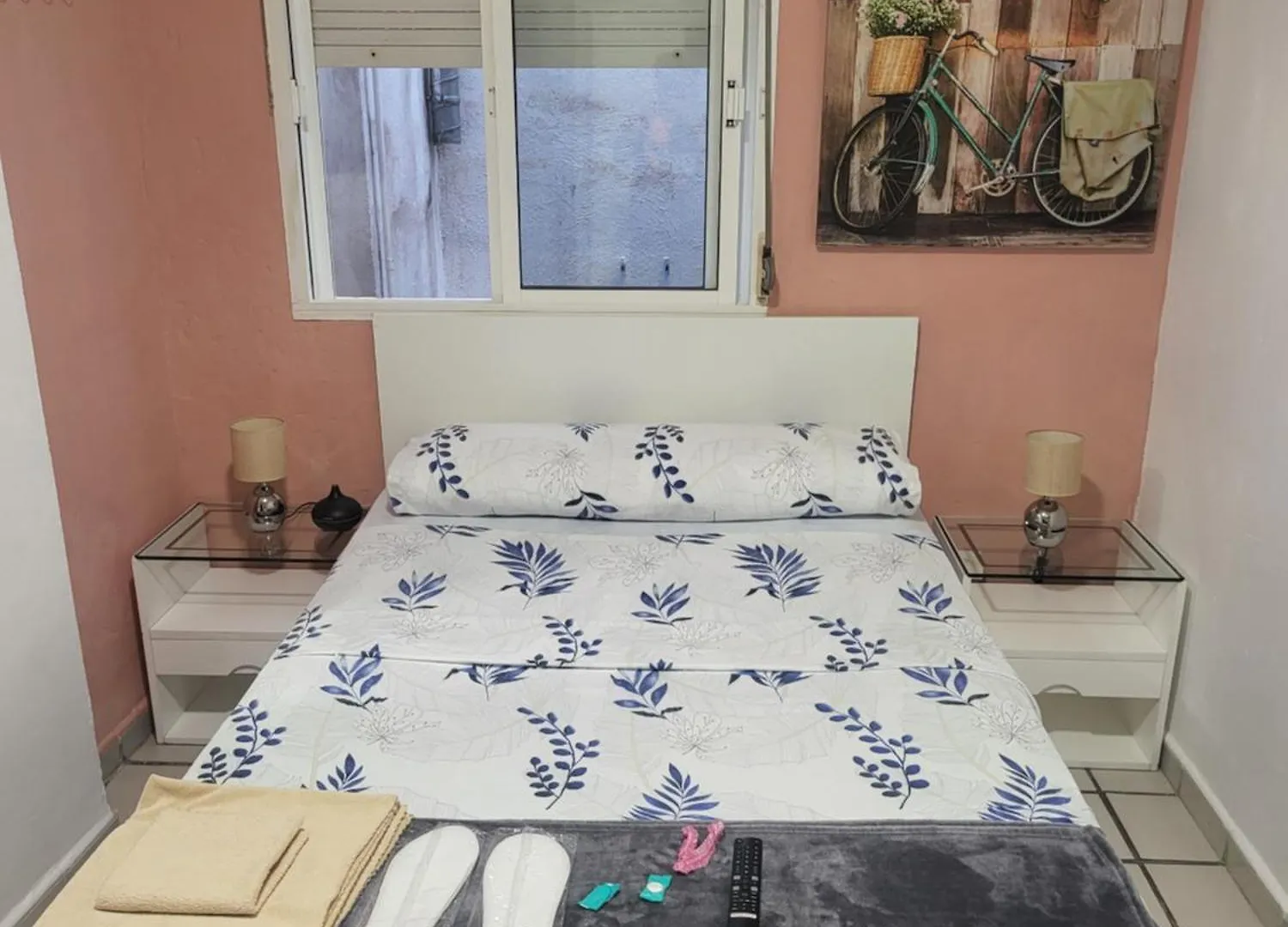 Habitacion Muy Centrica. Granada Homestay
