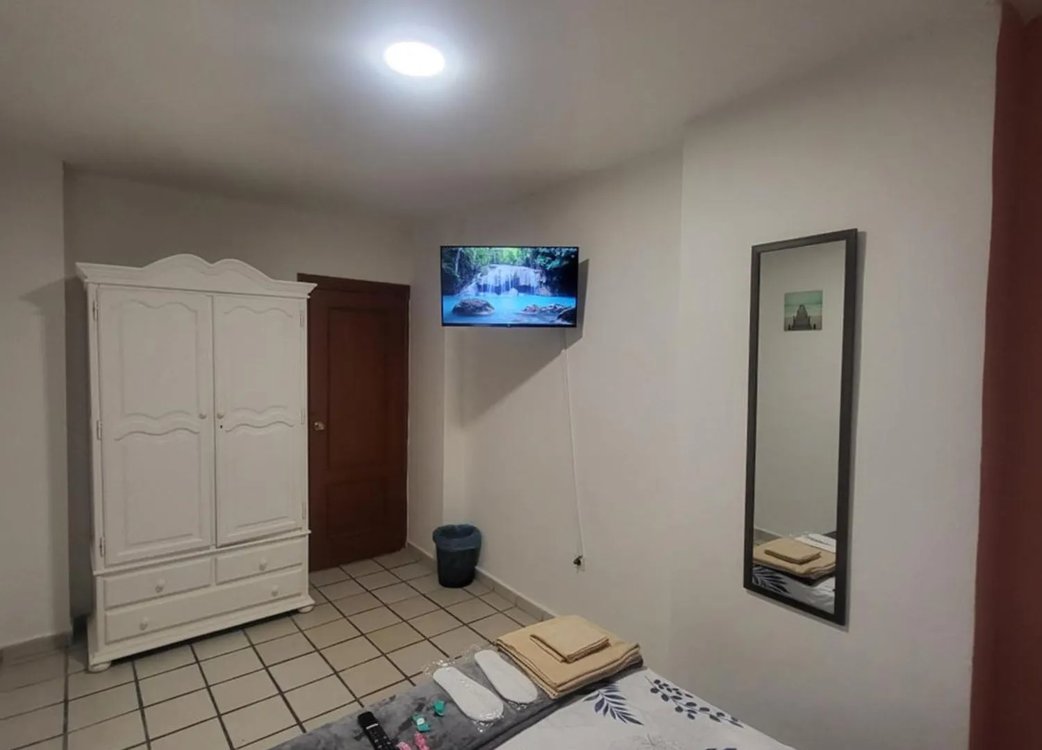 Homestay Habitacion Muy Centrica. Granada