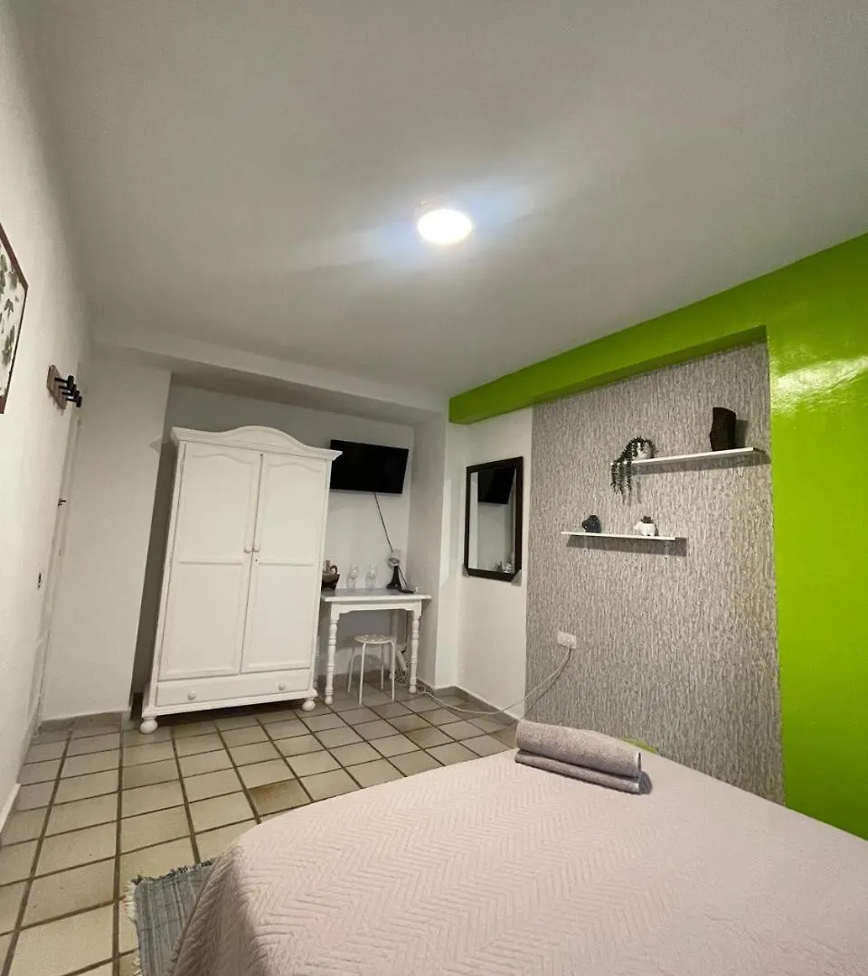 Habitacion Muy Centrica. Granada 0*,
