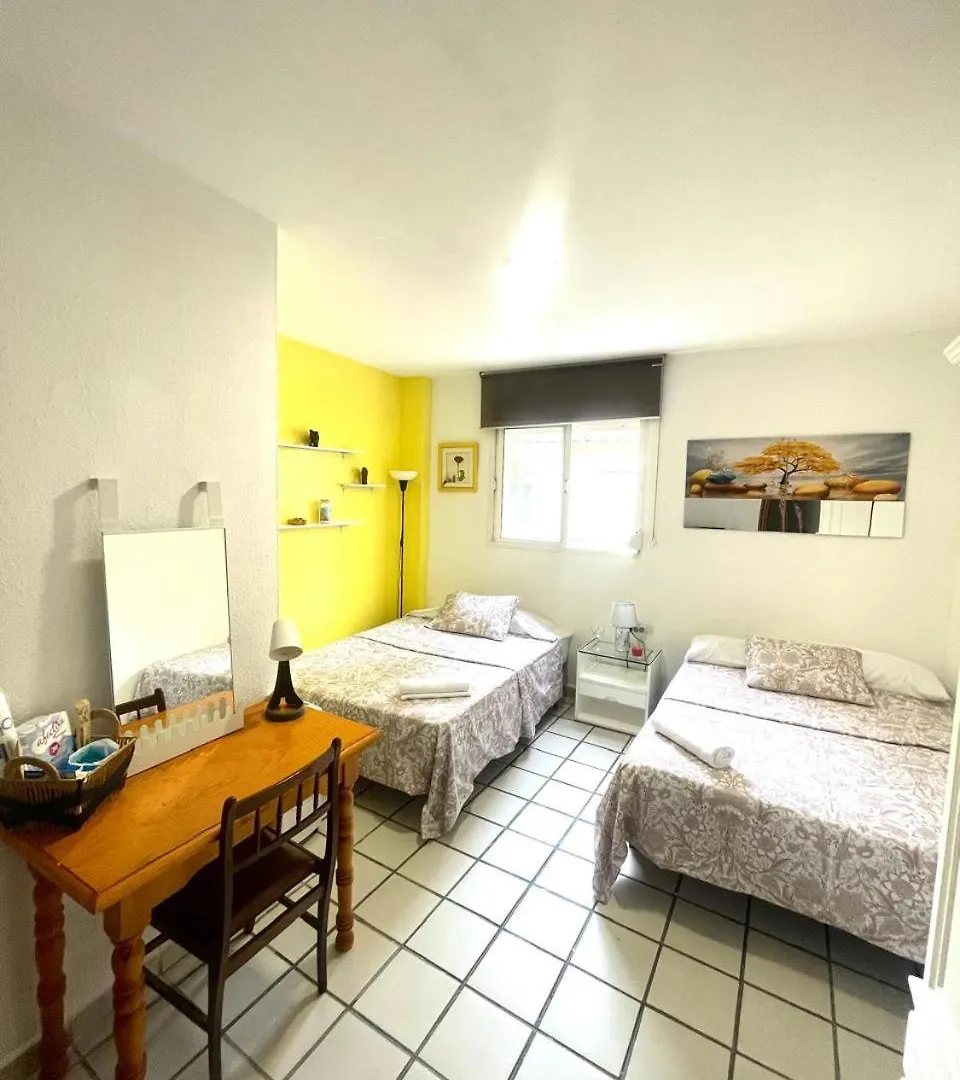 Homestay Habitacion Muy Centrica. Granada