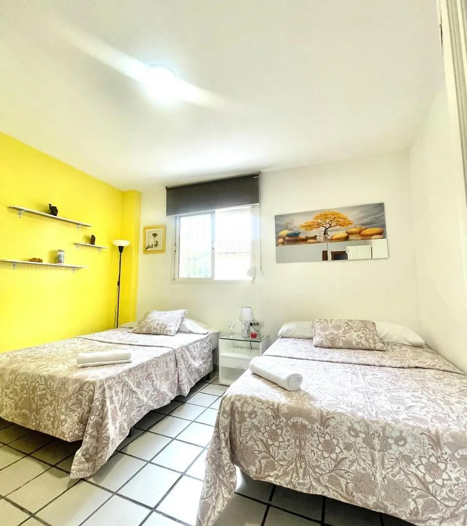 Habitacion Muy Centrica. Granada Homestay