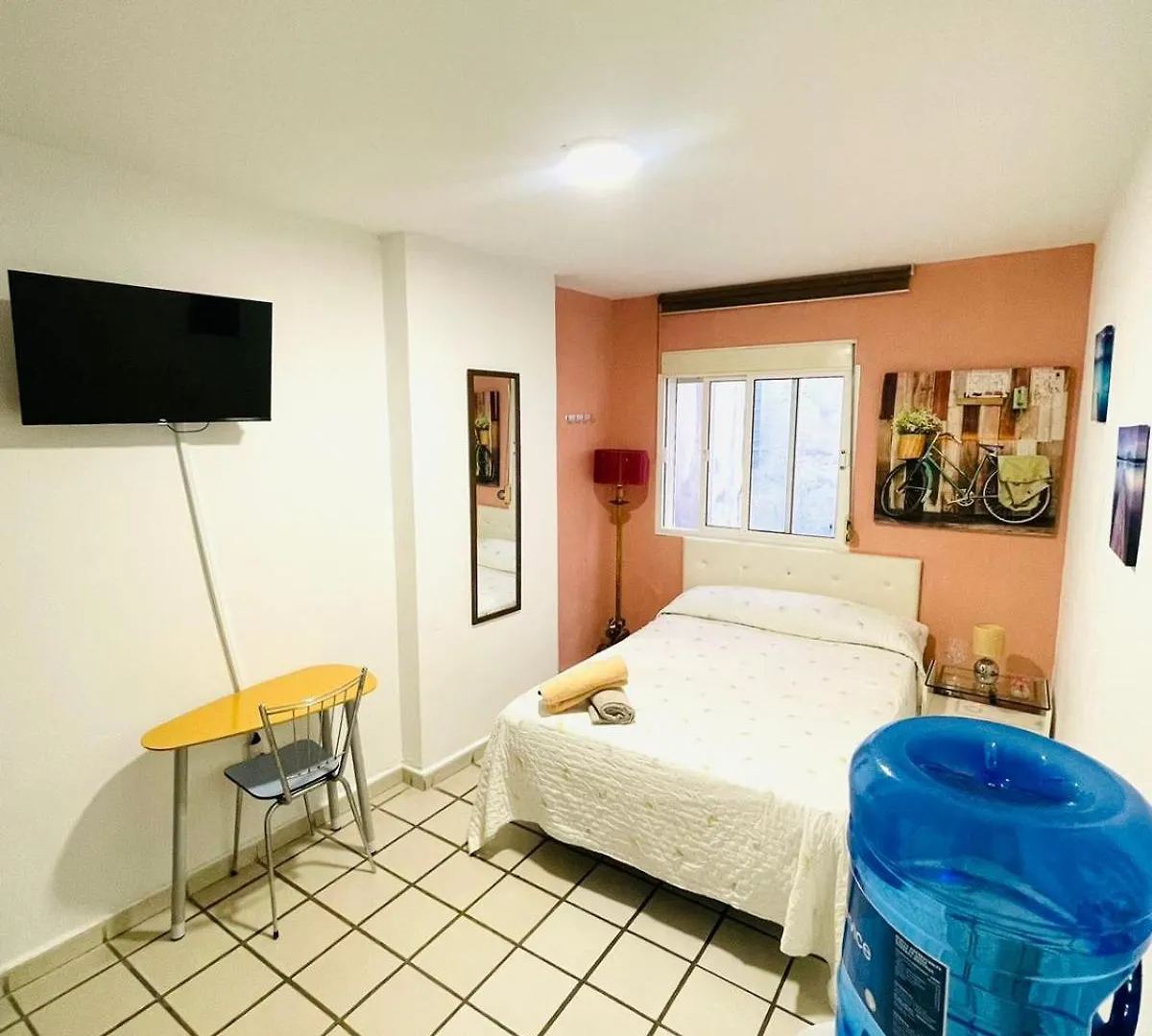Homestay Habitacion Muy Centrica. Granada