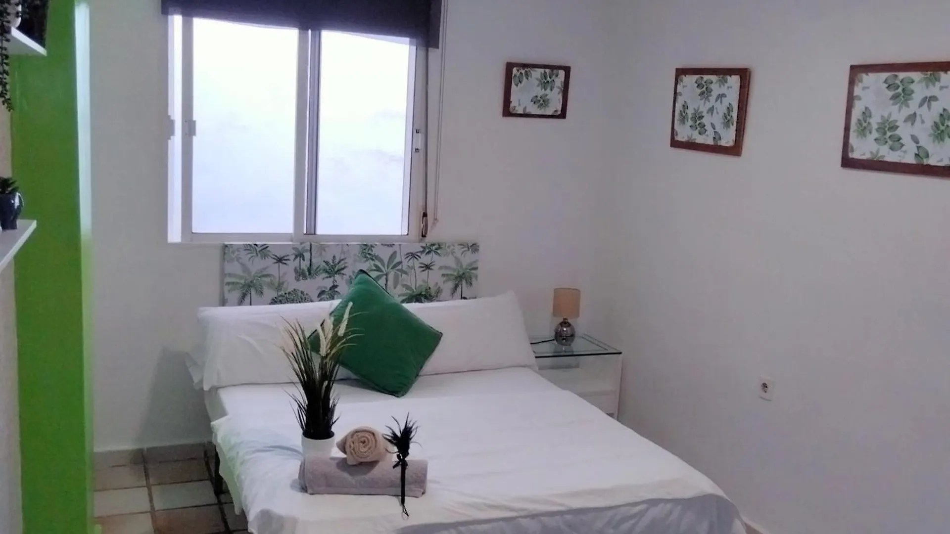 Habitacion Muy Centrica. Granada Homestay
